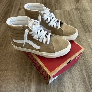 Vans Pig Sk8-Hi Suede Shoe in 6.5